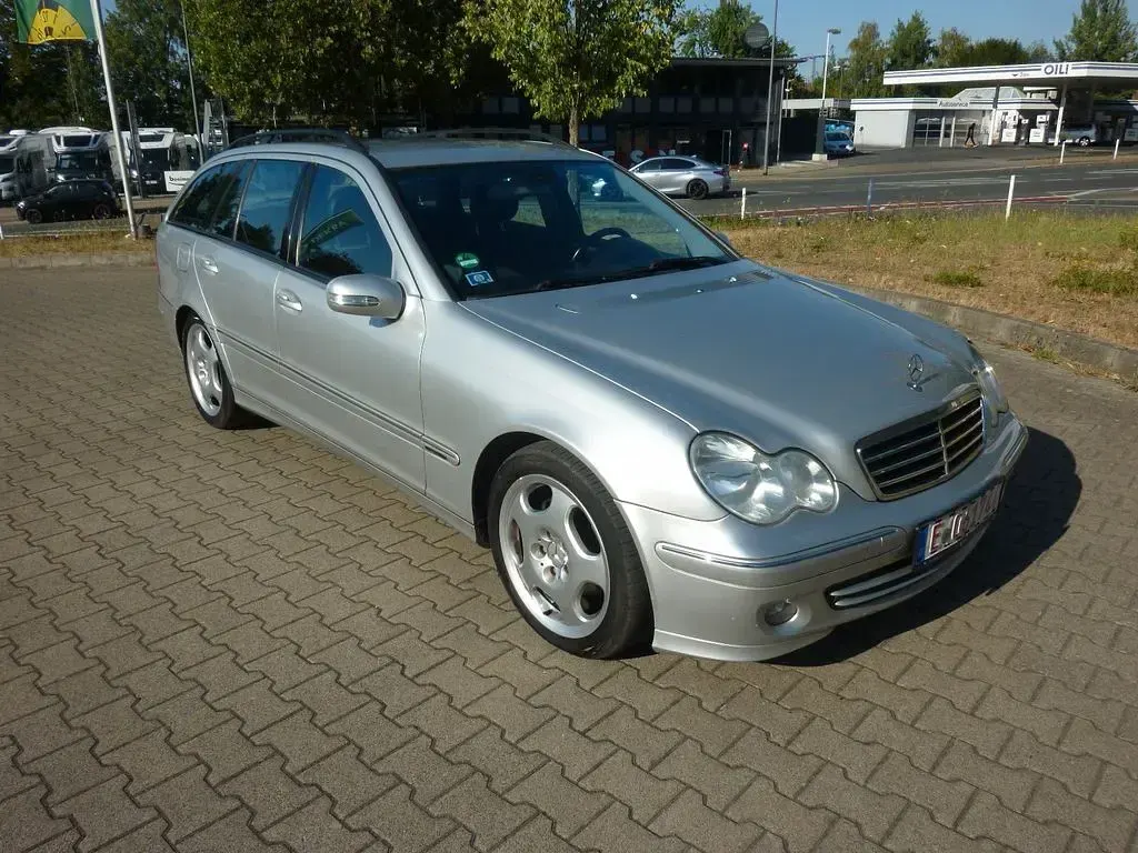 Gebraucht Mercedes C180 143 PS (105 kW) 2005 Silber Kombi
