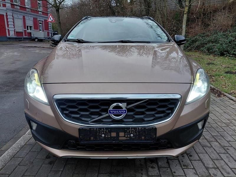 Gebraucht Volvo V40 CC Summum 177 PS (130 kW) 2013 Kombi