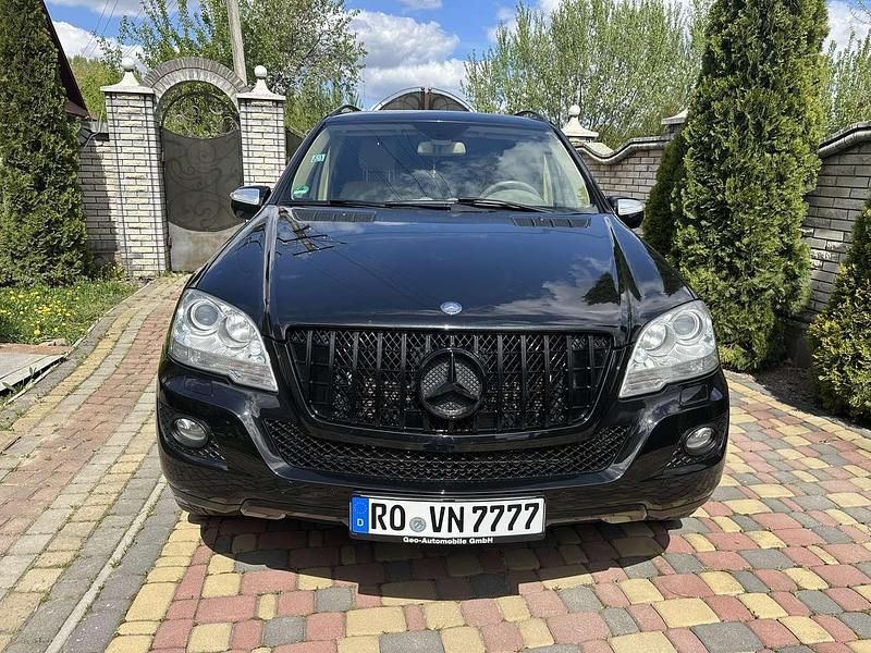 Gebraucht Mercedes ML350 272 PS (200 kW) 2009 SUV