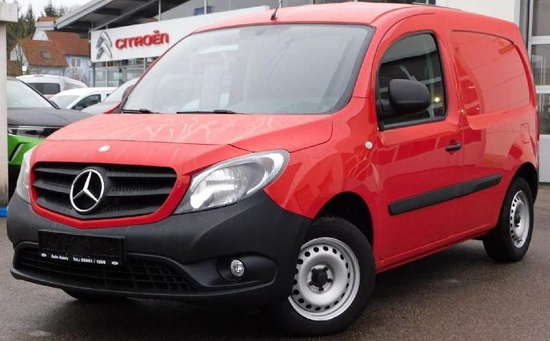 Rot Gebraucht 2019 Mercedes Citan 108 Limousine | 9.999 € (Fairer Preis) - Bild 1/4