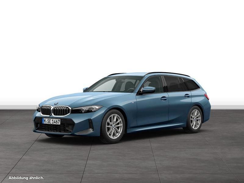 Arctic race blue metallic Gebraucht 2025 BMW 318 Comfort Edition Kombi | 42.394 € (Teuer) - Bild 1/3