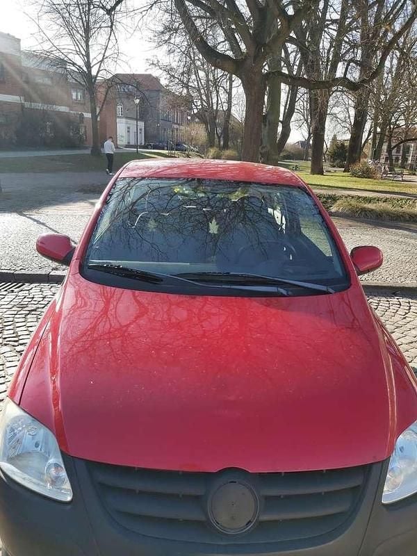 Usata VW Fox 54 CV (39 kW) 2006 Rosso Utilitaria