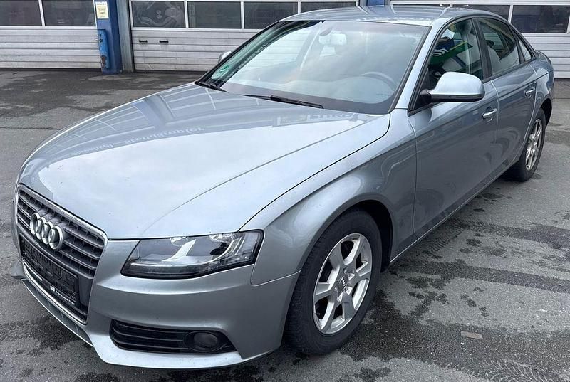 Gebraucht Audi A4 Sport 160 PS (117 kW) 2008 Grau Limousine