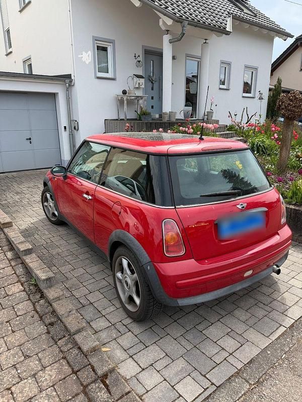Second-hand Mini ONE 90 CP (66 kW) 2002 Roșu Hatchback