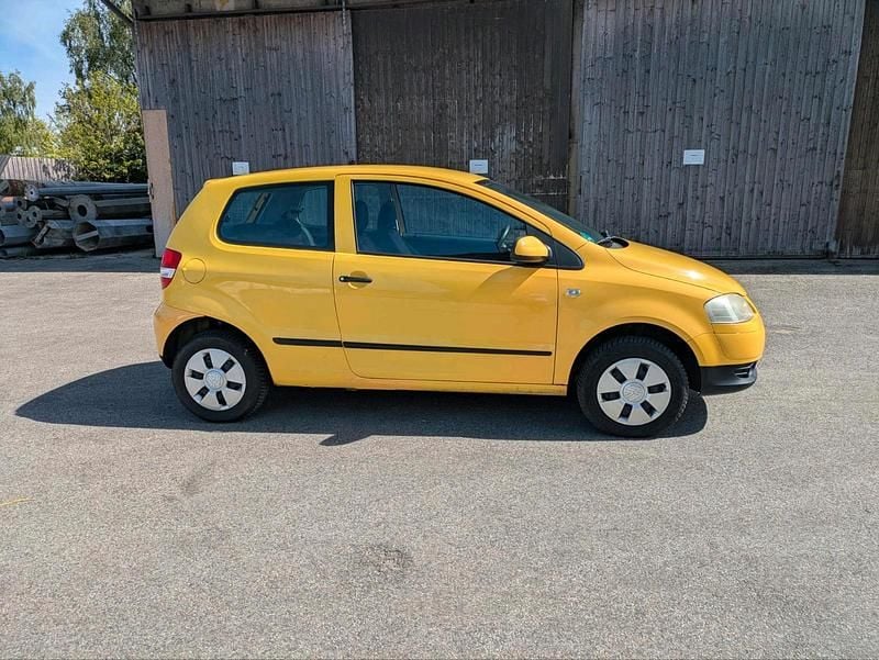 Usata VW Fox 55 CV (40 kW) 2005 Giallo Utilitaria