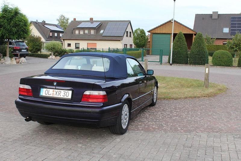 Gebraucht BMW 320 Cabriolet Performance 150 PS (110 kW) 1997 Violet Cabrio