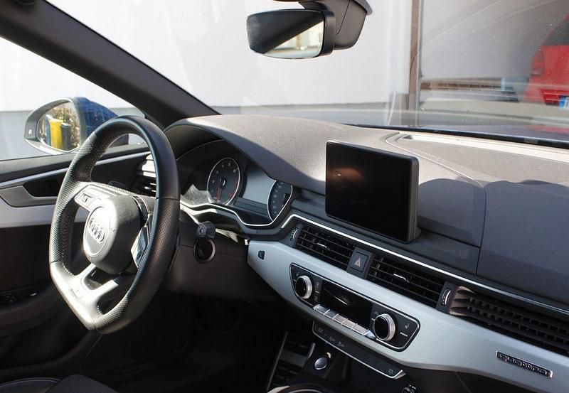 Gebraucht Audi A5 Cabriolet Sport 252 PS (185 kW) 2017 Blau Cabrio