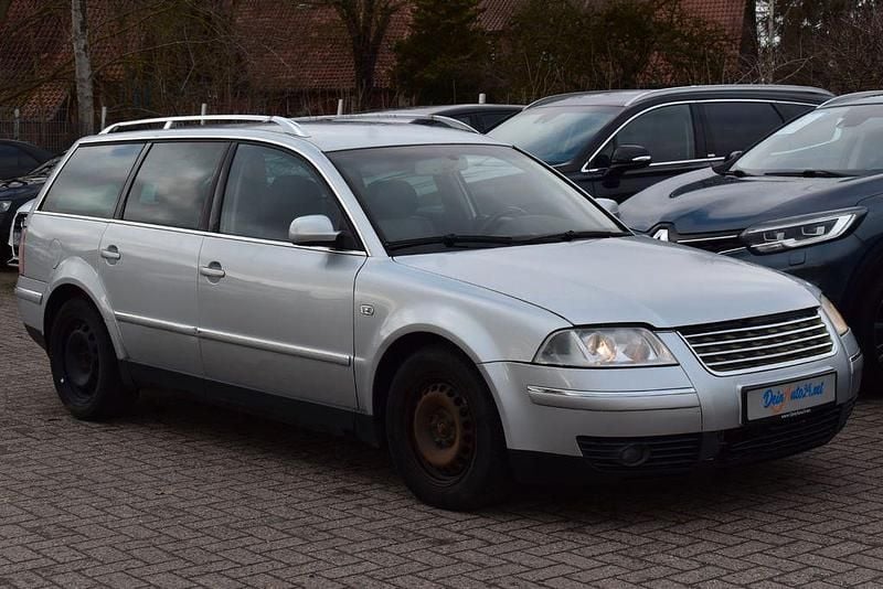 Second-hand VW Passat 131 CP (96 kW) 2003 Argintiu Break
