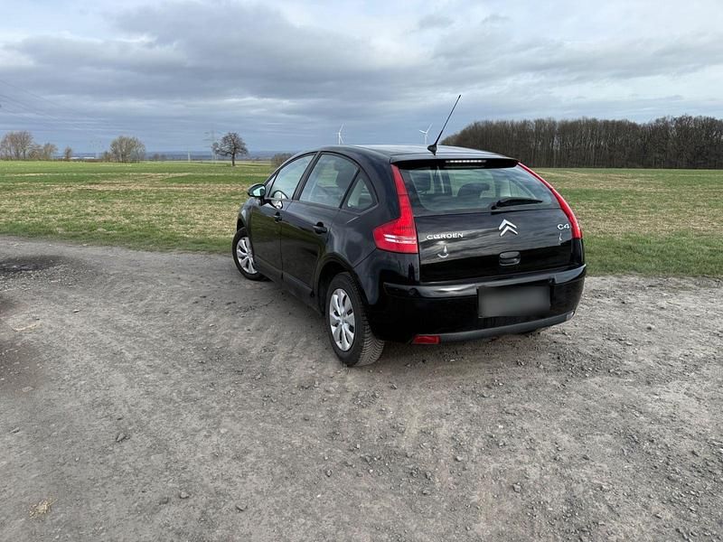 Gebraucht Citroën C4 Comfort 109 PS (80 kW) 2008 Schwarz Limousine