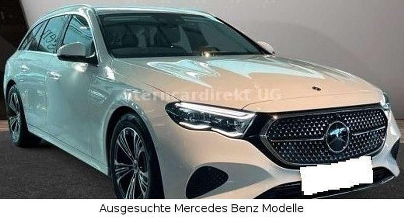 Polarweiß Gebraucht 2024 Mercedes E220 Avantgarde Kombi | 49.890 € (Teuer) - Bild 1/4