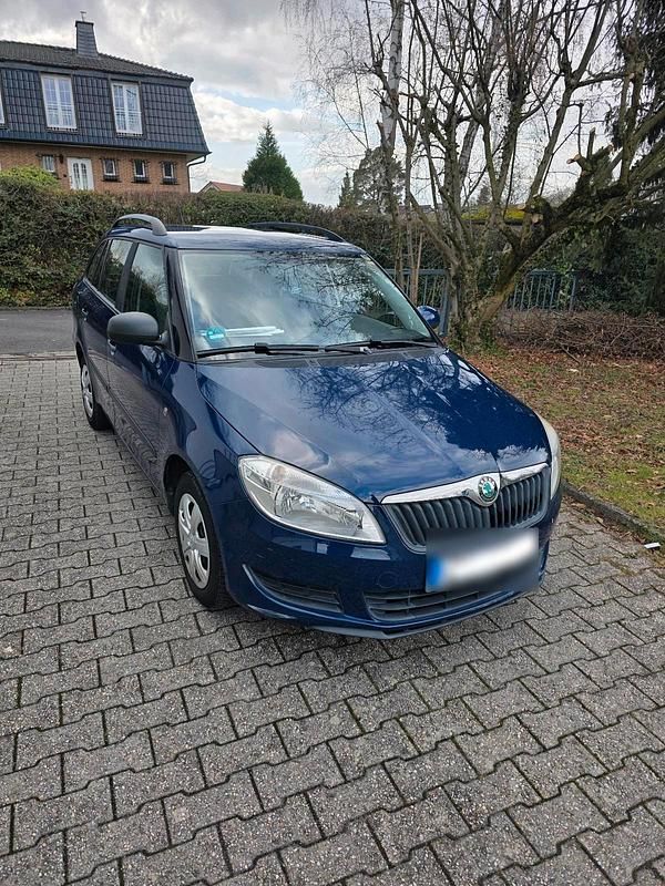 Gebraucht Skoda Fabia 86 PS (63 kW) 2011 Blau Kleinwagen