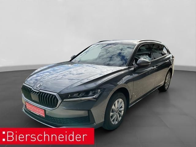 Grau Neu 2025 Skoda Superb Essence Kombi | 39.990 € (Superpreis) - Bild 1/3