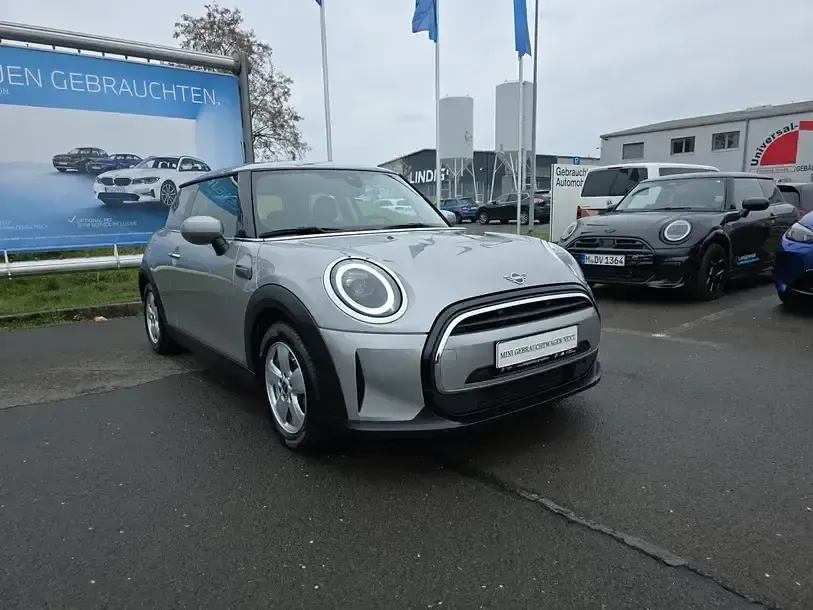 Gebraucht Mini Cooper Hatch 136 PS (100 kW) 2023 Grau Kleinwagen