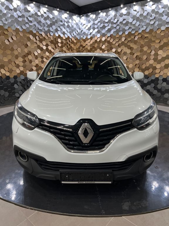 Weiss "nacre" Gebraucht 2018 Renault Kadjar Collection SUV | 13.900 € (Fairer Preis) - Bild 1/4