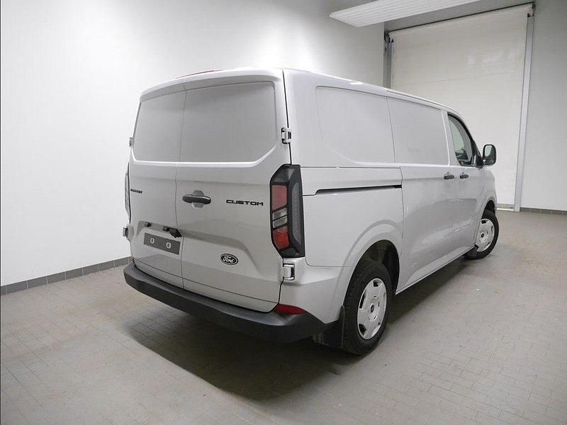 Gebraucht Ford Transit Custom Trend 136 PS (100 kW) 2024 Moondust silver metallic Van / Kleinbus