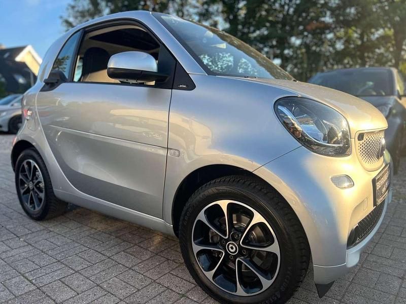 Gebraucht Smart ForTwo Coupé Prime 90 PS (66 kW) 2017 Silber Kleinwagen