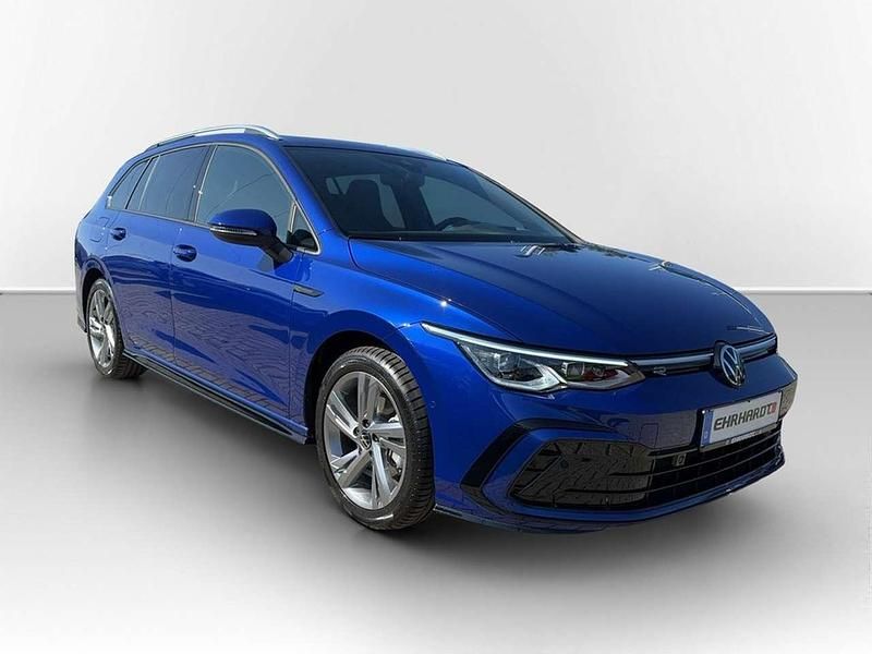 Gebraucht VW Golf VIII R-line 150 PS (110 kW) 2023 Lapiz blue metallic Kombi