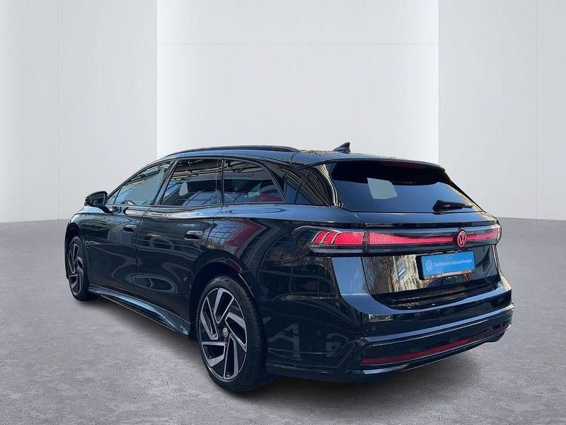 Gebraucht VW ID.7 Pro 210 kW (286 PS) 2025 0e grenadillschwarz metallic Kombi