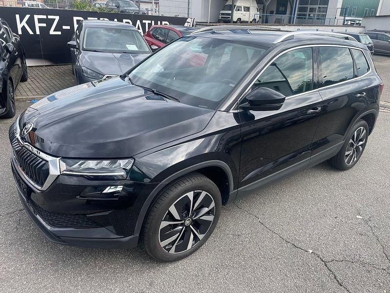 Schwarz Gebraucht 2023 Skoda Karoq Ambition SUV | 25.990 € (Superpreis) - Bild 1/4