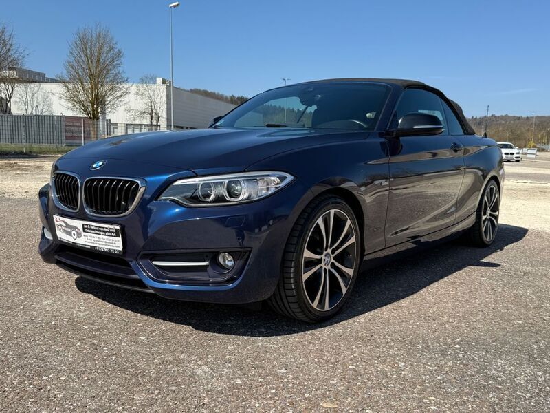 Tiefseeblau metallic Gebraucht 2016 BMW 228 Sport Line Cabrio | 21.980 € (Etwas zu teuer) - Bild 1/4