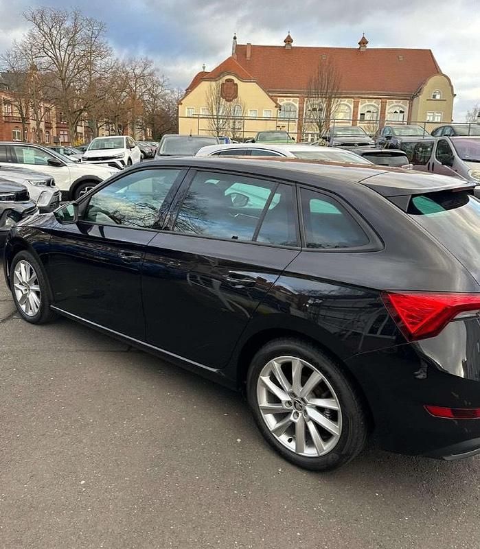 Gebraucht Skoda Scala Style 150 PS (110 kW) 2021 Schwarz Kleinwagen