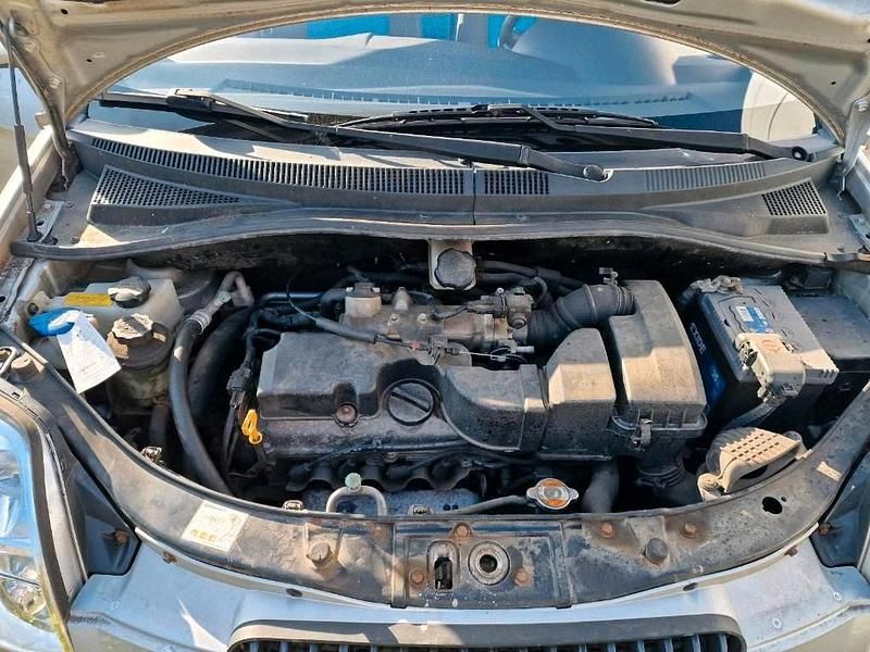 Gebraucht Kia Picanto 65 PS (47 kW) 2005 Silber Kleinwagen