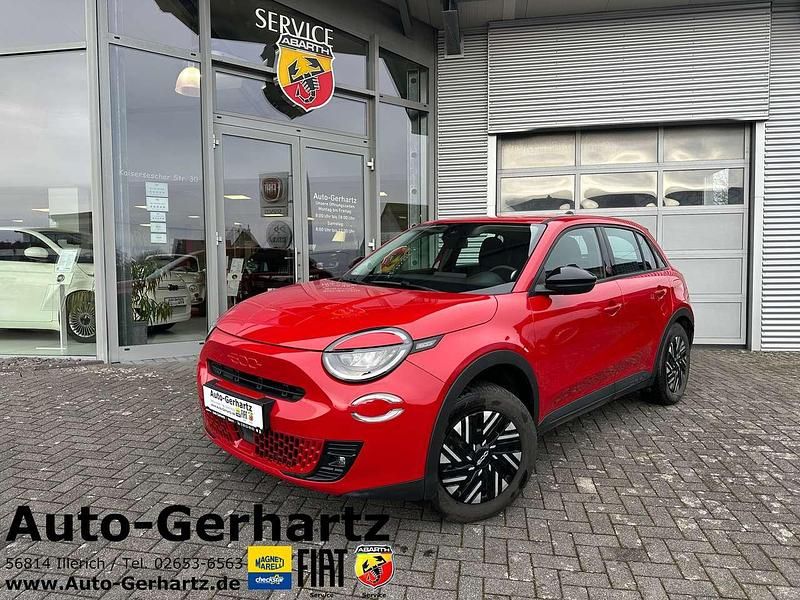 Gebraucht Fiat 600E Red 114 kW (156 PS) 2023 Rot SUV