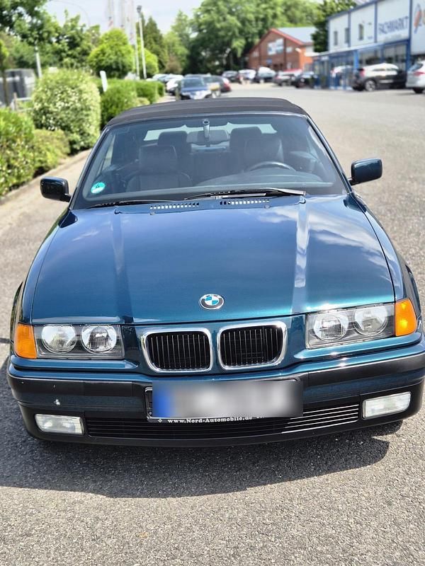 Grün Gebraucht 1995 BMW 328 Cabriolet Cabrio | 12.450 € - Bild 1/4