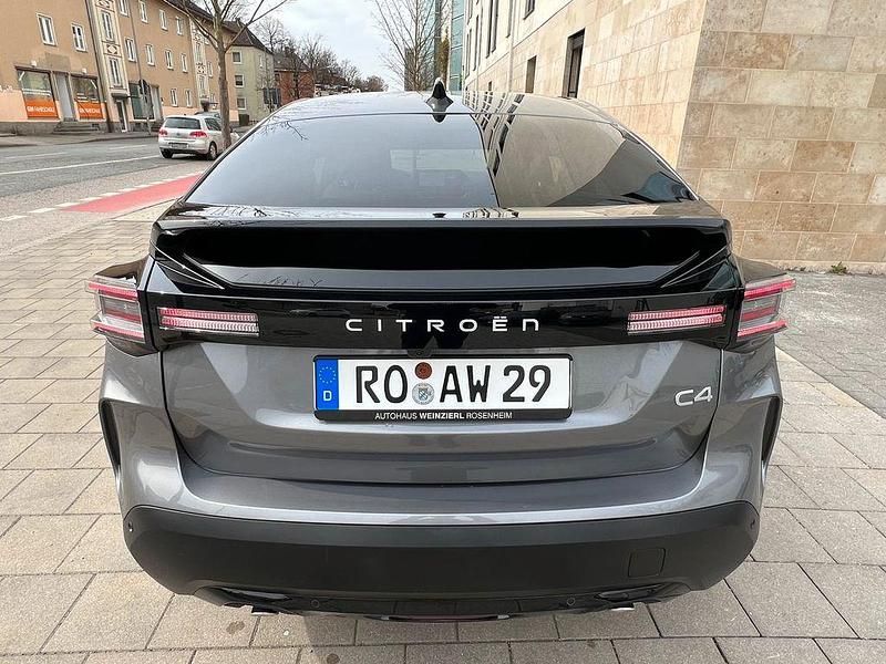 Gebraucht Citroën C4 145 PS (106 kW) 2025 Grau SUV