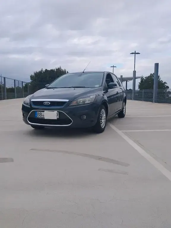 Gebraucht Ford Focus Sport 116 PS (85 kW) 2009 Schwarz Limousine