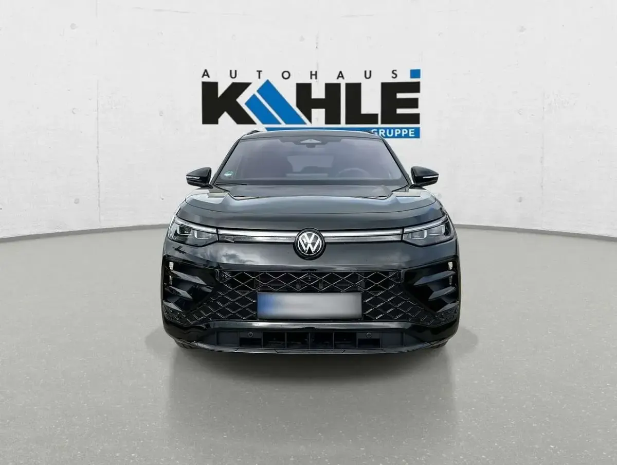 Gebraucht VW Tayron R-line 177 PS (130 kW) 2026 Grenadillschwarz metallic SUV