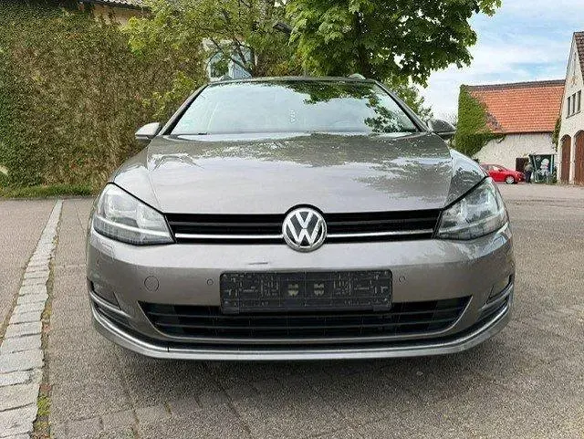 Second-hand VW Golf VII LOUNGE 110 CP (80 kW) 2015 Gri Break