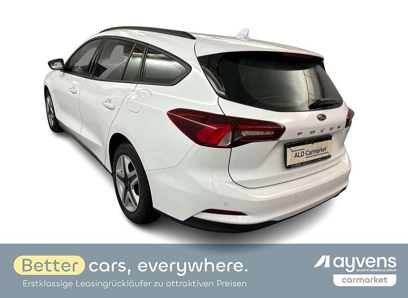 Gebraucht Ford Focus 125 PS (91 kW) 2022 Frostweiß Coupé