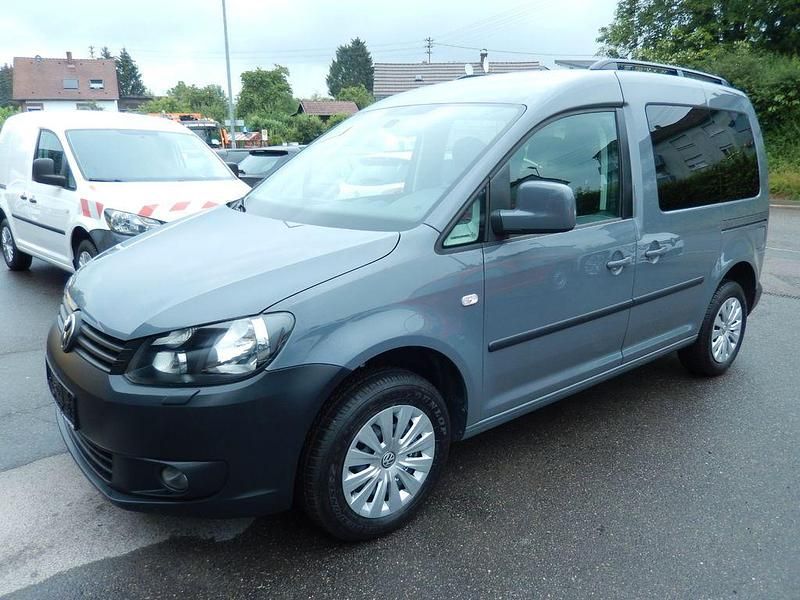 Grau Gebraucht 2013 VW Caddy Van / Kleinbus | 8.499 € (Etwas zu teuer) - Bild 1/4