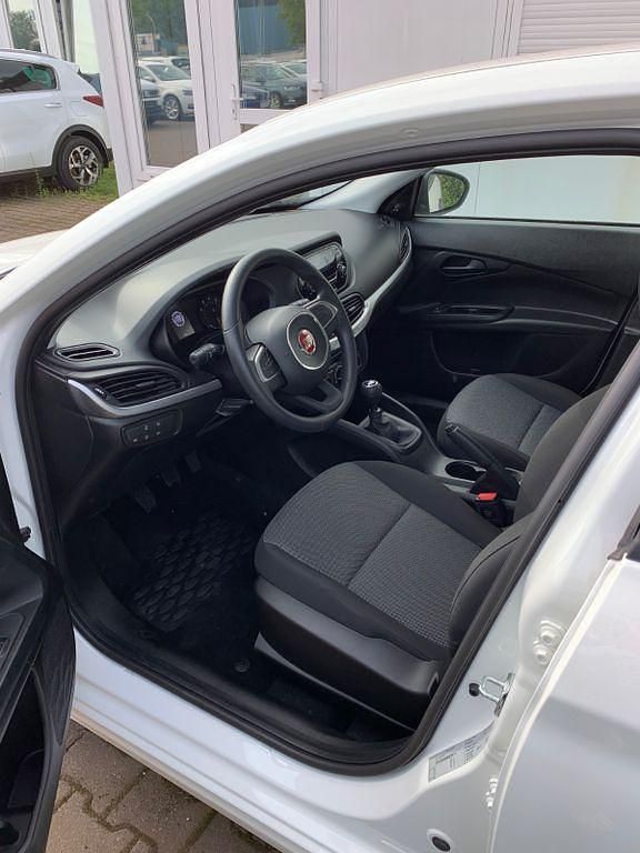 Gebraucht Fiat Tipo Pop 95 PS (69 kW) 2019 Weiß Limousine