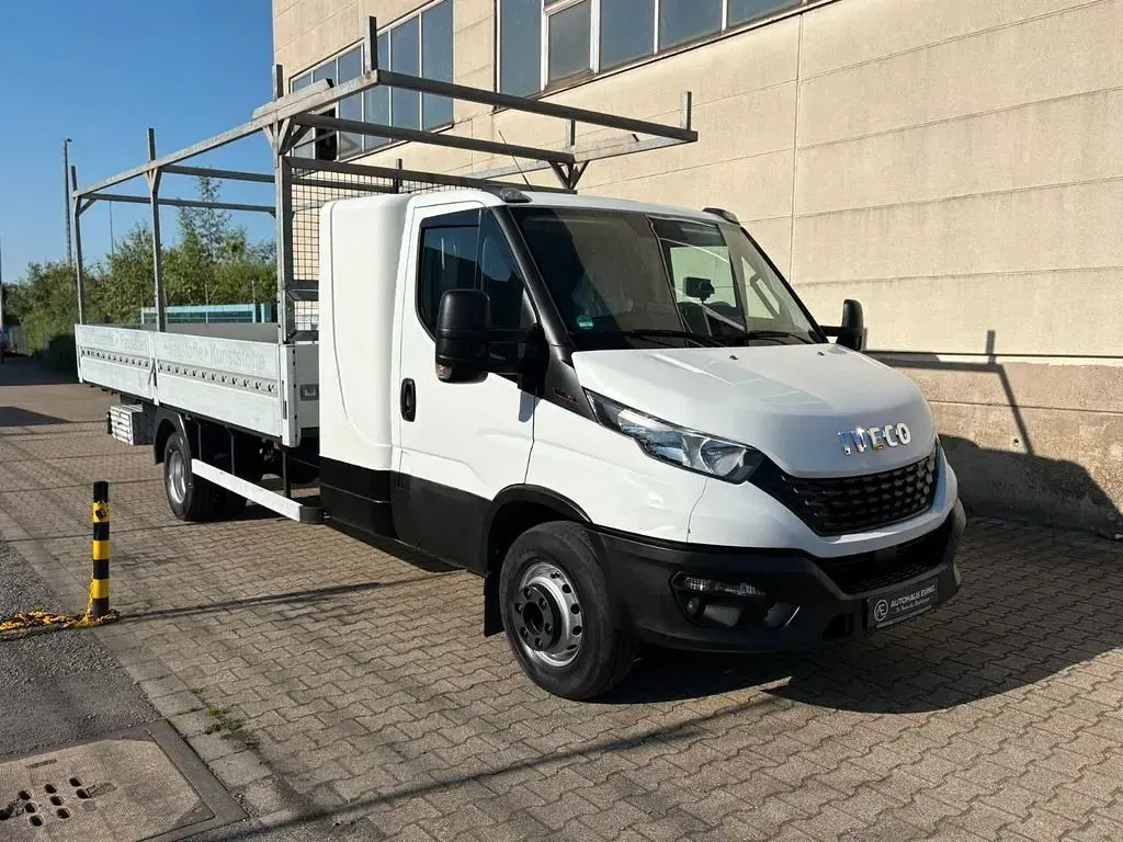 Gebraucht Iveco Daily 179 PS (131 kW) 2019 Weiß