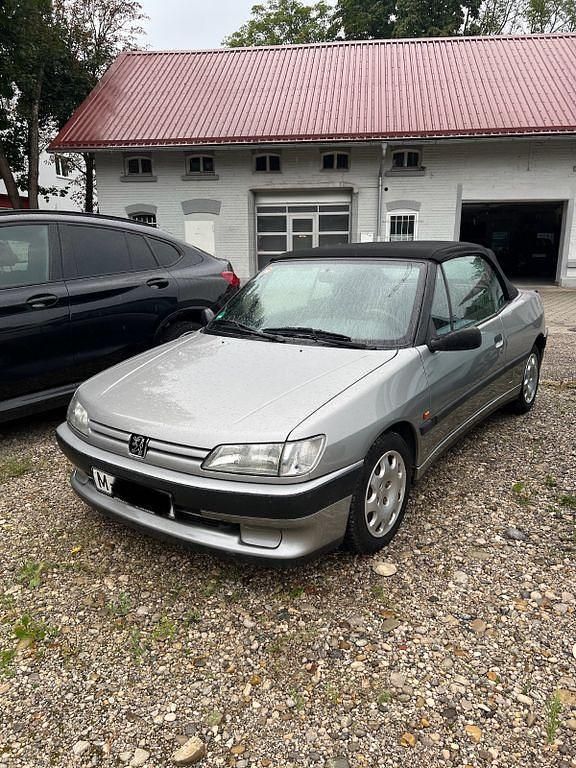 Grau Gebraucht 1996 Peugeot 306 Cabriolet Roland Garros Cabrio | 2.950 € (Guter Preis) - Bild 1/4