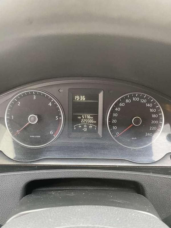Używany VW Transporter 84 KM (61 kW) 2012 Van