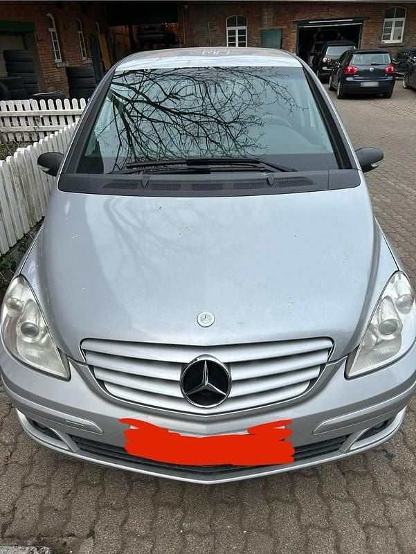 Gebraucht Mercedes B150 100 PS (73 kW) 2005 Van / Kleinbus
