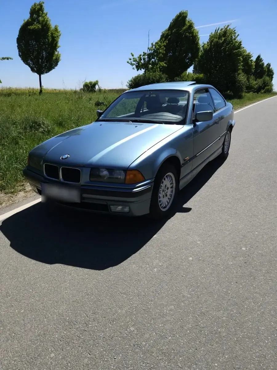 Gebraucht BMW 316 Basis 102 PS (75 kW) 1995 Grün Coupé