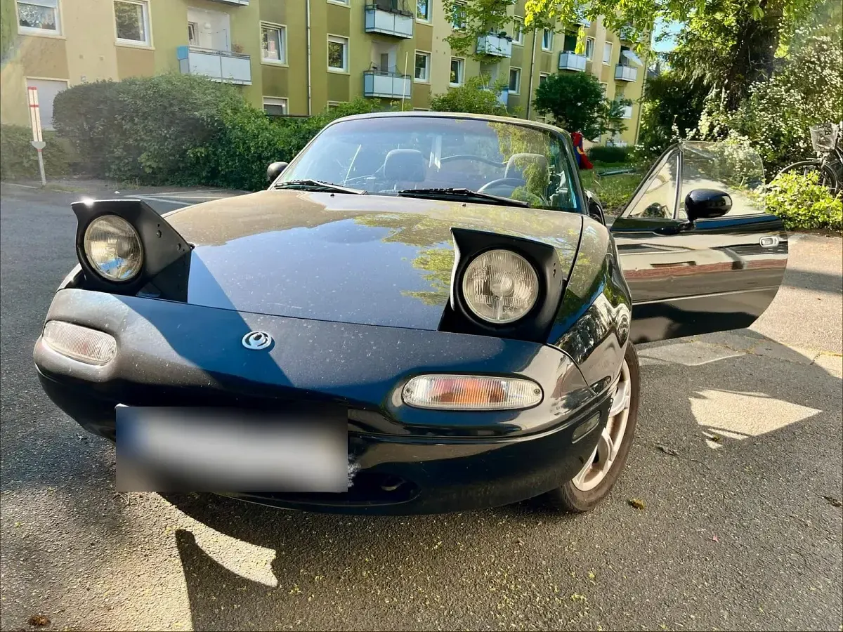 Gebraucht Mazda MX5 90 PS (66 kW) 1995 Schwarz Cabrio