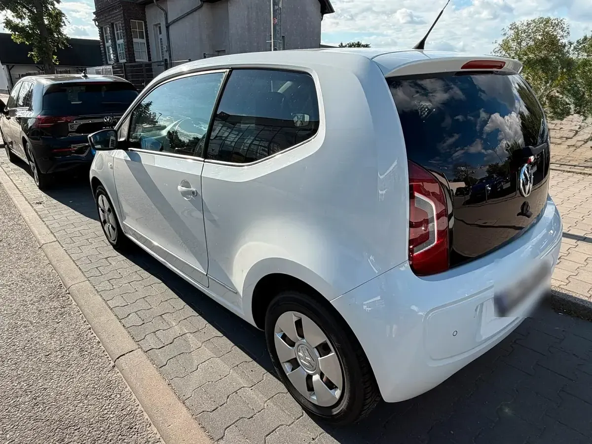 Gebraucht VW up! 60 PS (44 kW) 2012 Weiß Kleinwagen