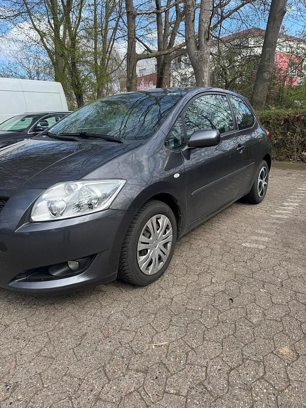 Gebraucht Toyota Auris 124 PS (91 kW) 2008 Grau Kleinwagen