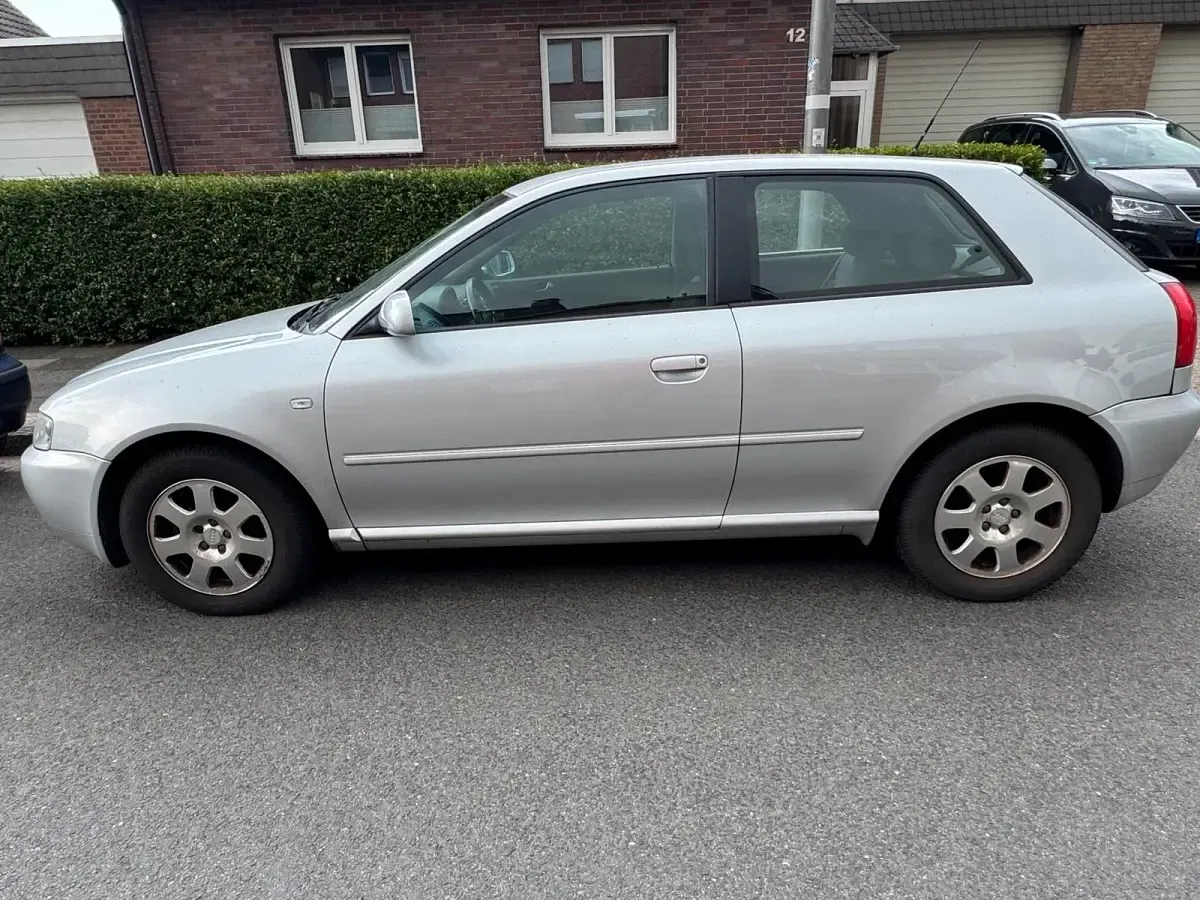 Gebraucht Audi A3 102 PS (75 kW) 2001 Silber Kleinwagen