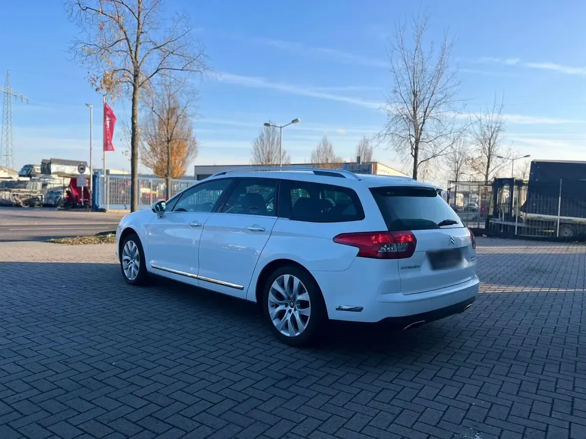 Gebraucht Citroën C5 241 PS (177 kW) 2011 Weiß Kombi
