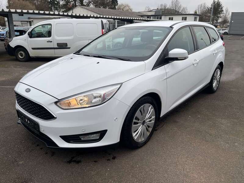 Gebraucht Ford Focus Business Edition 125 PS (91 kW) 2016 Weiß Limousine