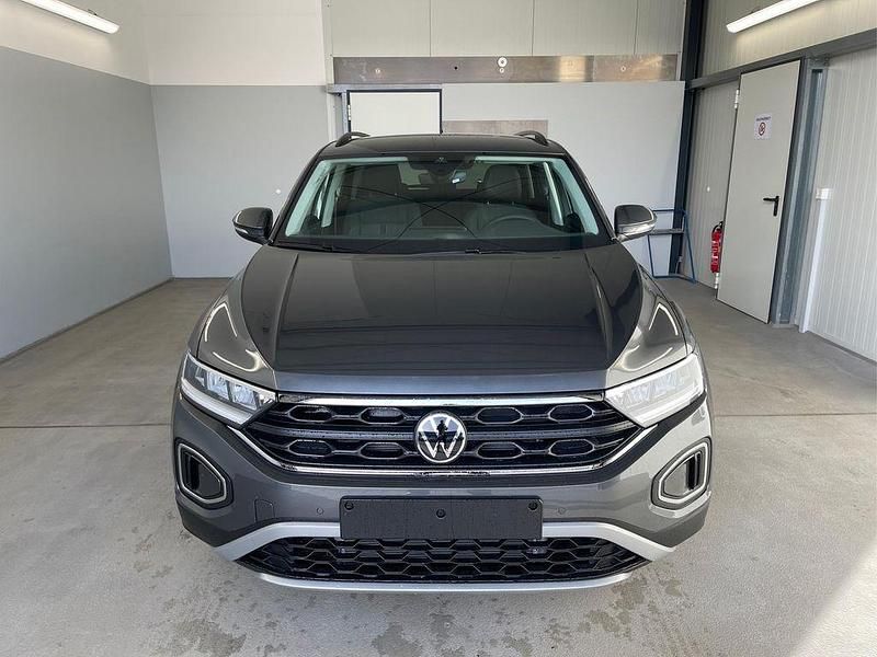 Neu VW T-Roc Life 150 PS (110 kW) 2025 [x3x3] indiumgrau metallic SUV