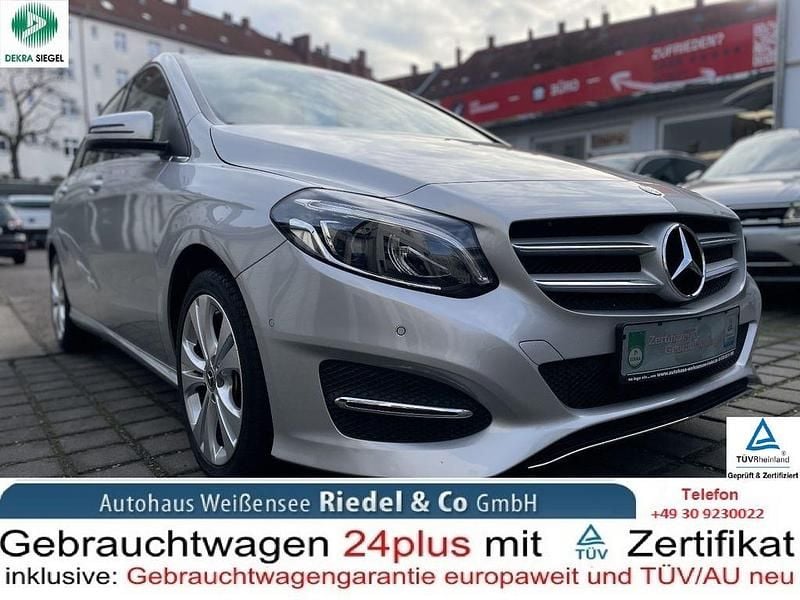 Gebraucht Mercedes B200 156 PS (114 kW) 2018 Silber Van / Kleinbus