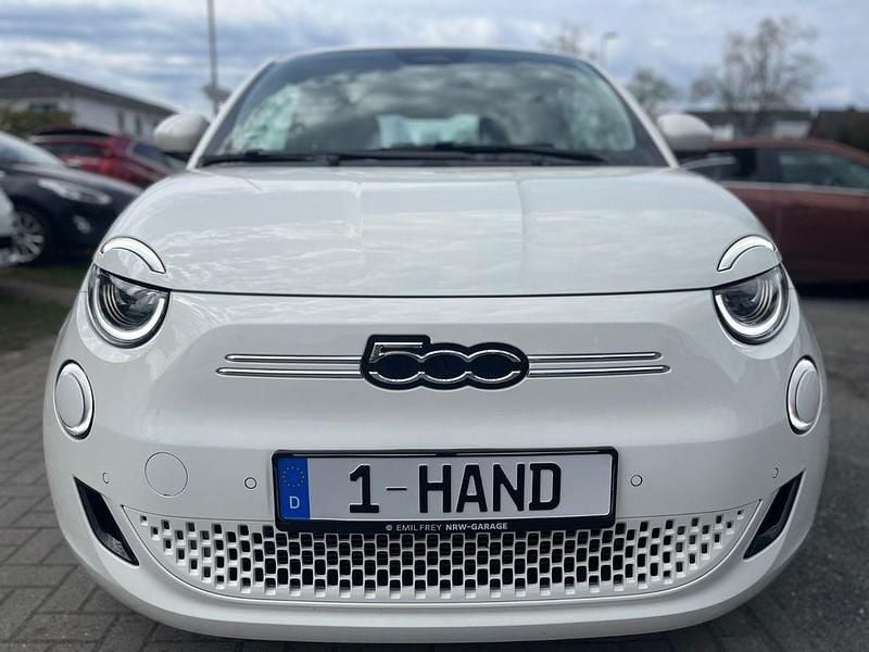 Gebraucht Fiat 500e 86 kW (118 PS) 2025 Weiß Kleinwagen