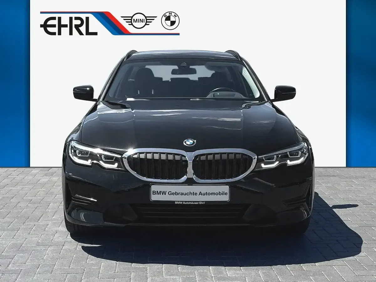 Gebraucht BMW 330 Advantage 293 PS (215 kW) 2022 Schwarz Kombi